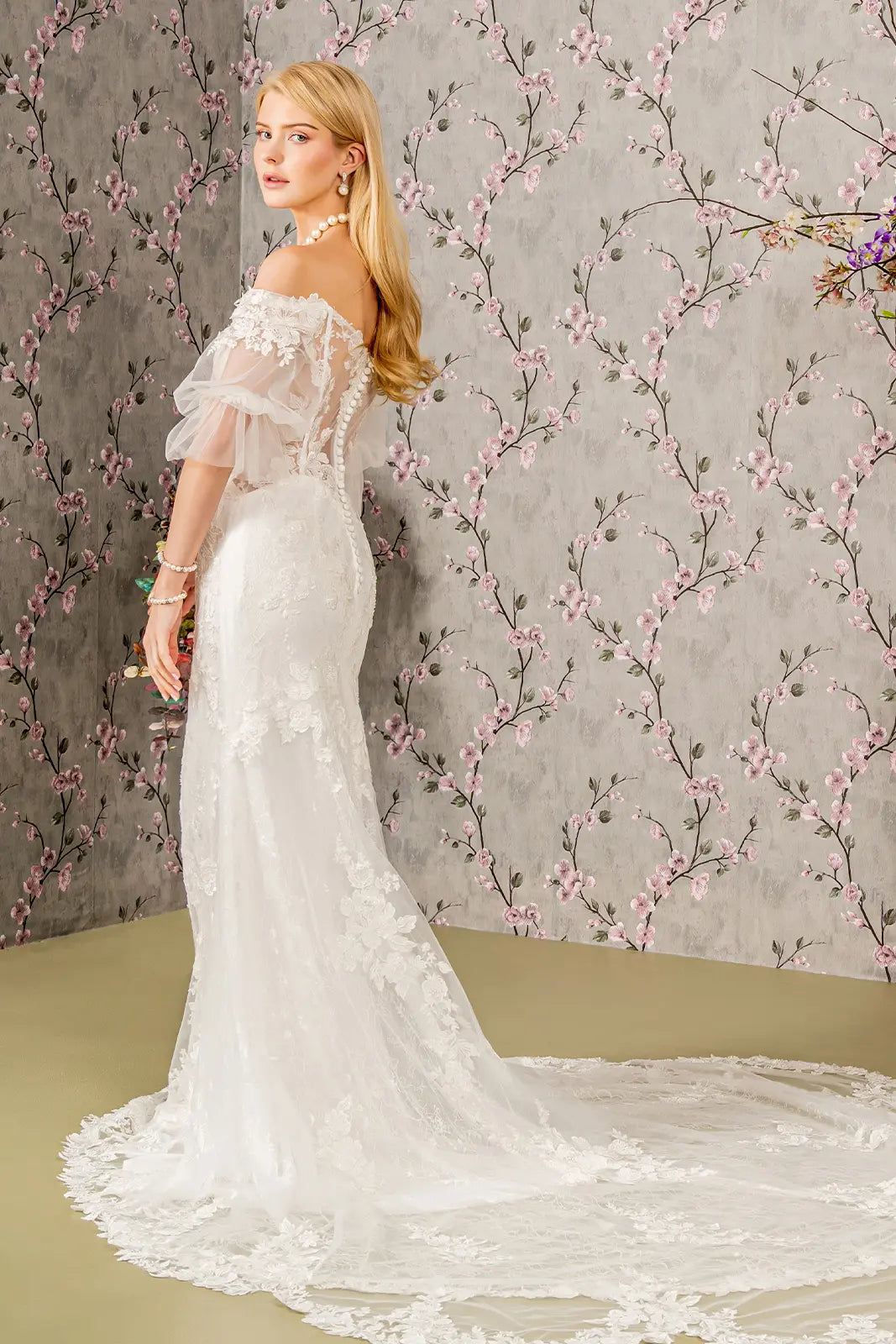 Floral embroidery bead sheer sleeves mesh mermaid wedding gown GLGL3479